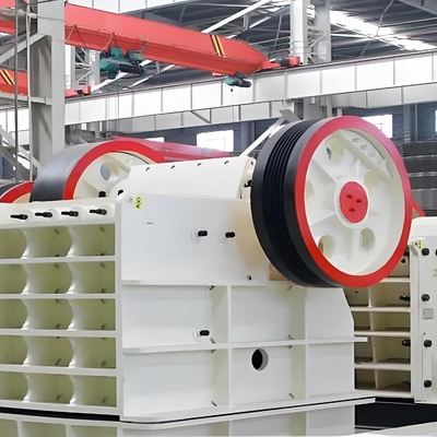 Настройка Карьерный челюстный дробилка Руда Каменная дробилка с и 90-400kw Моторная мощность