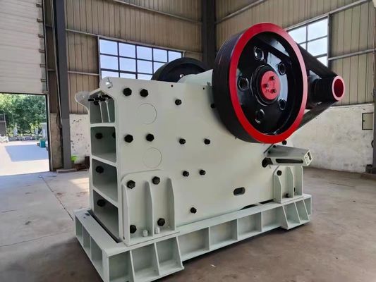 PEC106 Молот для песчаных материалов 100 т / ч Мощность и производительность