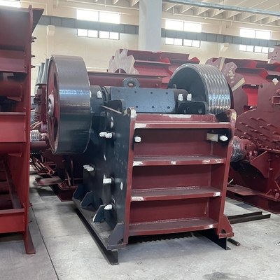 Настройка Карьерный челюстный дробилка Руда Каменная дробилка с и 90-400kw Моторная мощность